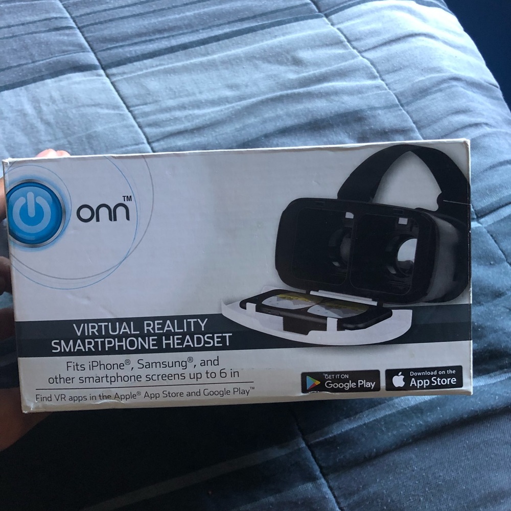 Virtual Reality Smartphone Headset